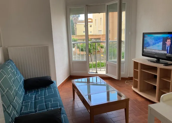 Grand T2 A Gruissan, Calme, Vue Sur Le Port Apartament